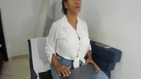 megan_greyxx online show from 12-11-24, 10:47