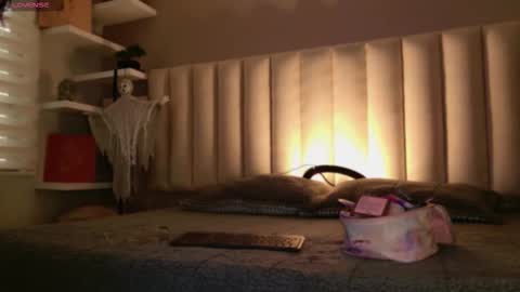     online show from 10-18-25, 12:06