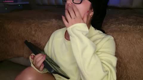     online show from 12-20-25, 12:01