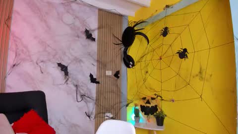 Megan online show from 10-30-25, 11:33