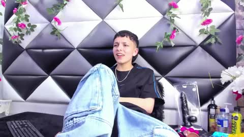 megan_thompsonn_ online show from 10-09-25, 02:42