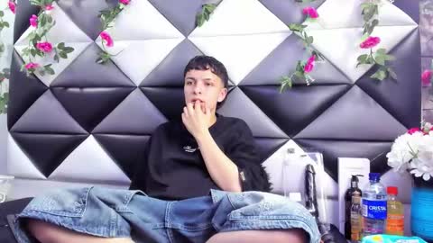 megan_thompsonn_ online show from 10-18-25, 02:25