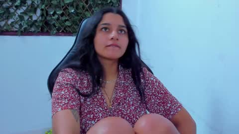 megan white 01  online show from 12-08-24, 10:36