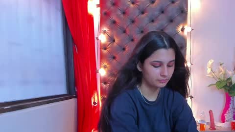 megan white 01  online show from 01-12-25, 12:12