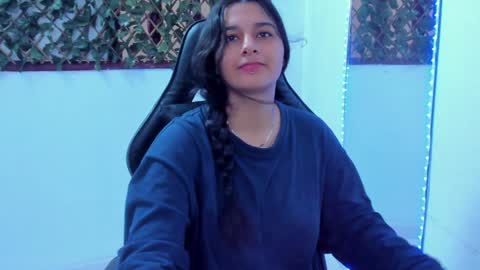 megan white 01  online show from 01-12-25, 08:14