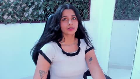 megan white 01  online show from 01-18-25, 06:03