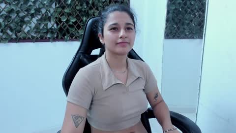 megan white 01  online show from 01-20-25, 01:50