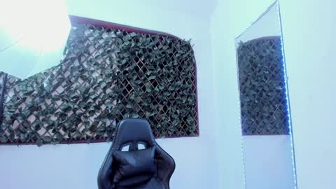 megan white 01  online show from 01-22-25, 12:38