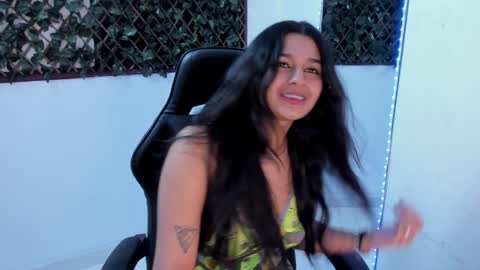 megan white 01  online show from 01-23-25, 03:16