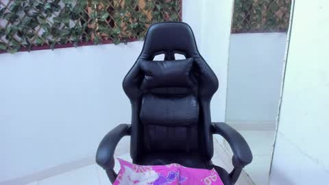 megan white 01  online show from 02-15-25, 09:26