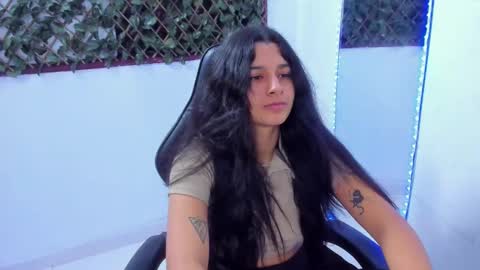 megan white 01  online show from 02-17-25, 10:51