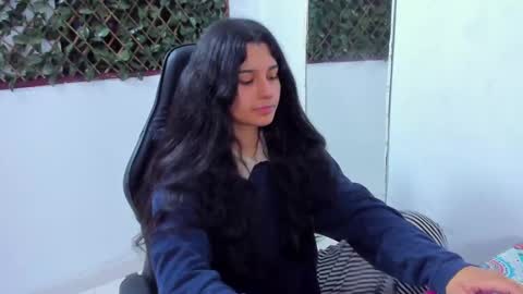 megan white 01  online show from 02-18-25, 03:21