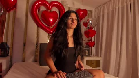 megan white 01  online show from 02-19-25, 04:12