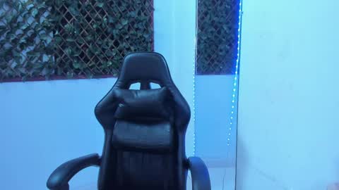 megan white 01  online show from 03-09-25, 03:32