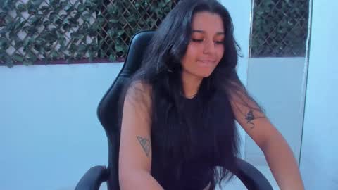 megan white 01  online show from 03-10-25, 06:16