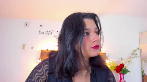 megan white 01  online show from 09-16-25, 08:54