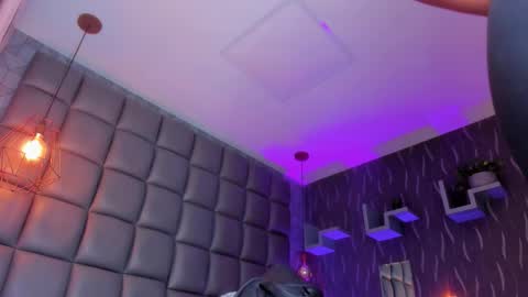 Megan online show from 11-30-25, 08:24