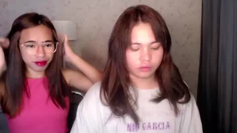 Snapshot of megan_younng chatting on 02-19-26, 05:42 MEGAN online show from 02-19-26, 05:42