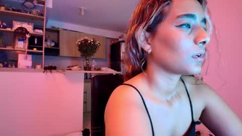 M E G A N   online show from 02-13-26, 03:02