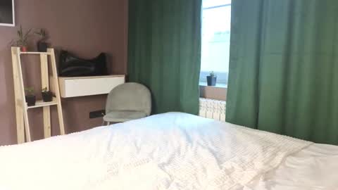 Michelle online show from 10-25-25, 05:15