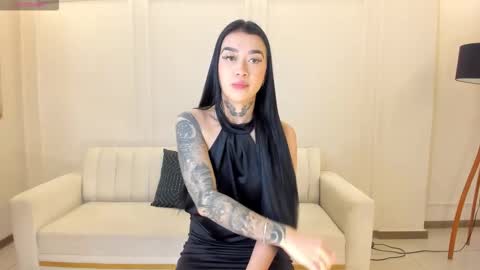 Megan Cross online show from 11-05-25, 04:01