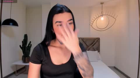 Megan Cross online show from 11-09-25, 11:25