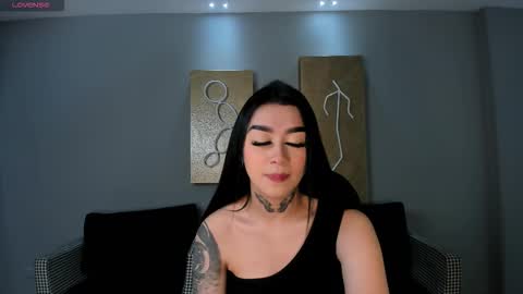 Megan Cross online show from 12-03-25, 03:25