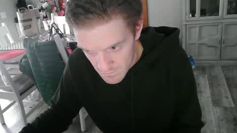 Snapshot of meganfitzy chatting on 02-14-25, 10:25 GlamTransGoddess online show from 02-14-25, 10:25