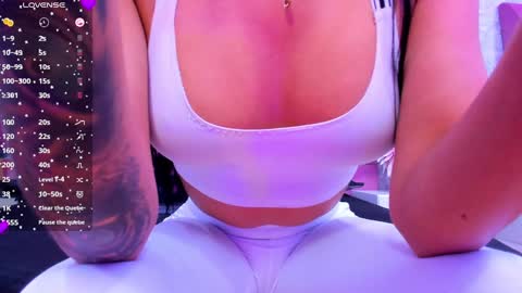 MeganFOXXI  online show from 01-04-25, 08:59