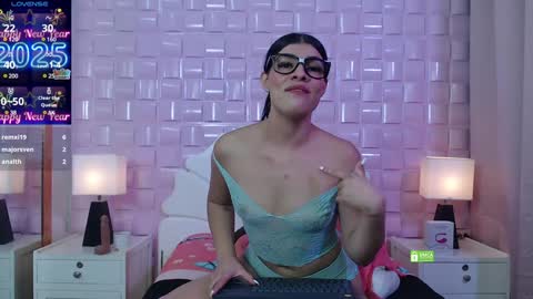 MeganM online show from 01-02-25, 06:12