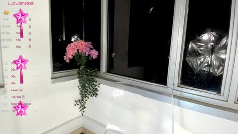 Snapshot of megann__sweet chatting on 01-10-25, 10:17 Mara online show from 01-10-25, 10:17