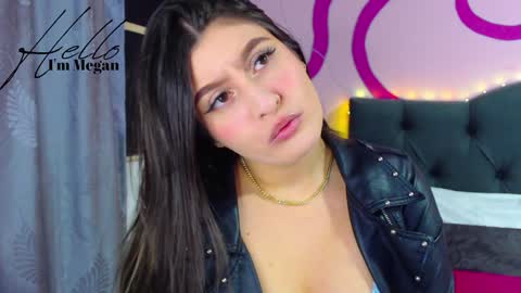 Im Megan Please do not demand a show without first tiping  Thank you online show from 01-10-25, 06:42