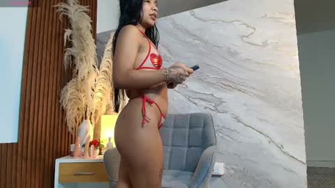  M E G A N  online show from 09-30-25, 01:05