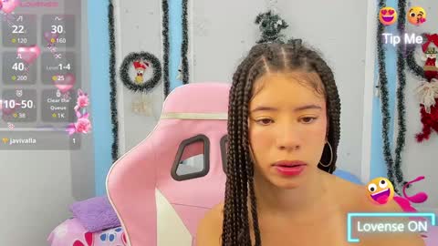 Snapshot of meganqueen2 chatting on 12-12-24, 01:17 Megan Queen online show from 12-12-24, 01:17