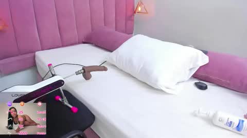 Megan  online show from 12-22-25, 07:44