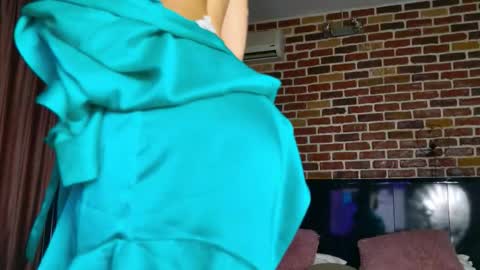 Megan online show from 09-28-25, 05:02