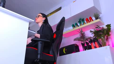 Megan online show from 02-18-26, 04:58