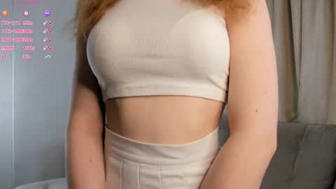 Snapshot of megansuns chatting on 10-27-25, 03:05 Megan online show from 10-27-25, 03:05