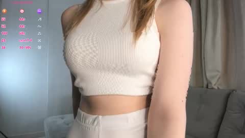 Snapshot of megansuns chatting on 11-09-25, 03:10 Megan online show from 11-09-25, 03:10