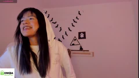 Megan online show from 10-02-25, 07:43