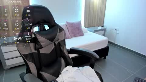 M E G A R A  online show from 10-18-25, 11:38