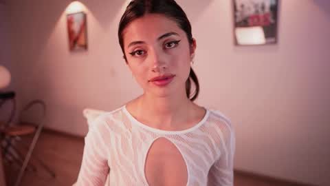 Snapshot of megga_bluee chatting on 11-14-25, 02:21 megga_bluee online show from 11-14-25, 02:21