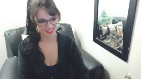 Snapshot of meghan_cherrys chatting on 01-09-25, 06:17 meghan online show from 01-09-25, 06:17