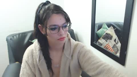 Snapshot of meghan_cherrys chatting on 02-05-25, 06:24 meghan online show from 02-05-25, 06:24