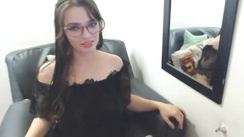 Snapshot of meghan_cherrys chatting on 02-08-25, 05:18 meghan online show from 02-08-25, 05:18