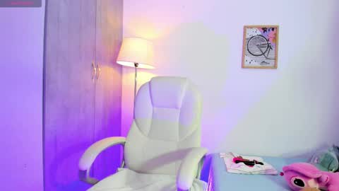 Ann online show from 10-27-25, 02:04