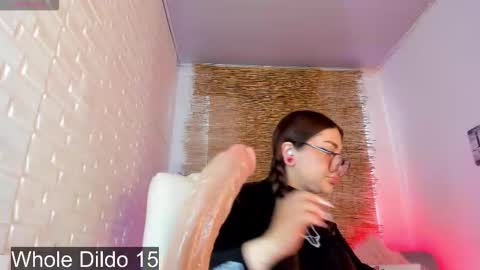 Snapshot of mei_millers chatting on 10-18-25, 11:44 MELISSA online show from 10-18-25, 11:44