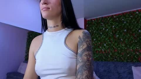 Snapshot of mei_naughtycat chatting on 01-19-26, 01:42 Mei online show from 01-19-26, 01:42