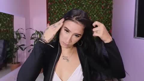 Snapshot of mei_naughtycat chatting on 02-02-26, 12:15 Mei online show from 02-02-26, 12:15