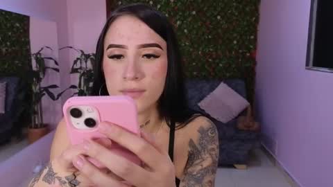 Snapshot of mei_naughtycat chatting on 02-14-26, 08:49 Mei online show from 02-14-26, 08:49